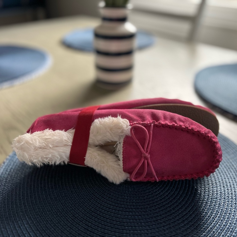 NWT Talbots slippers, size 8.